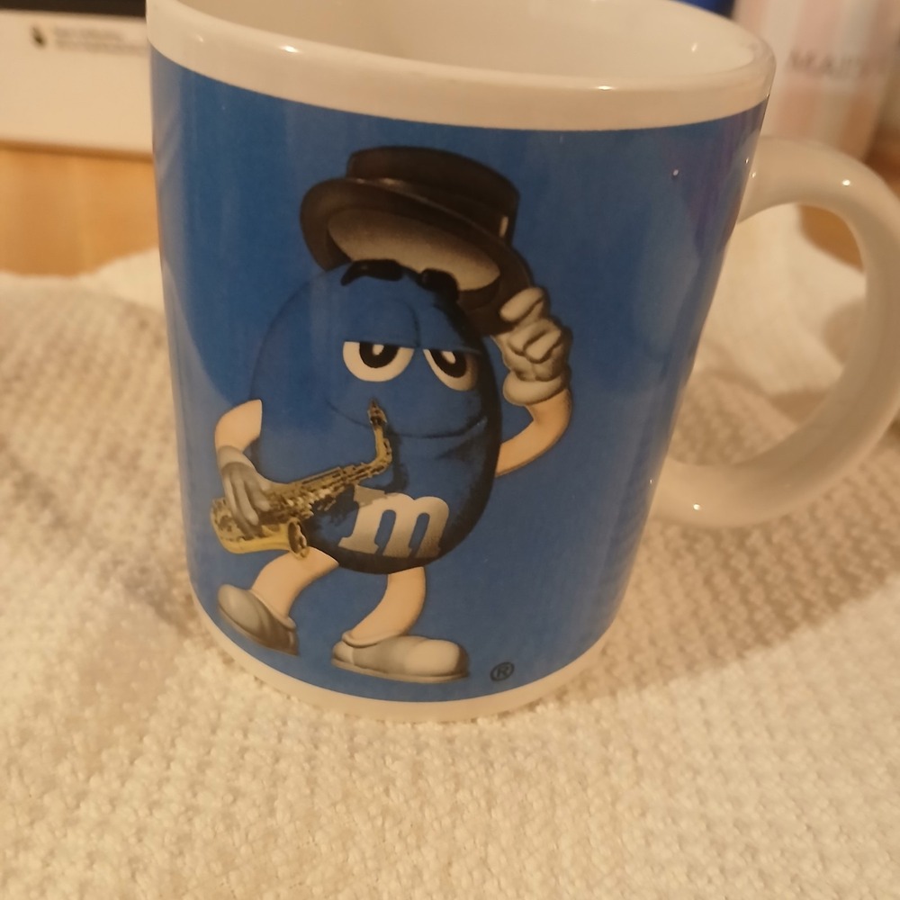 M&M‎ Blue Coffee Mug Cup perfect condition 2002